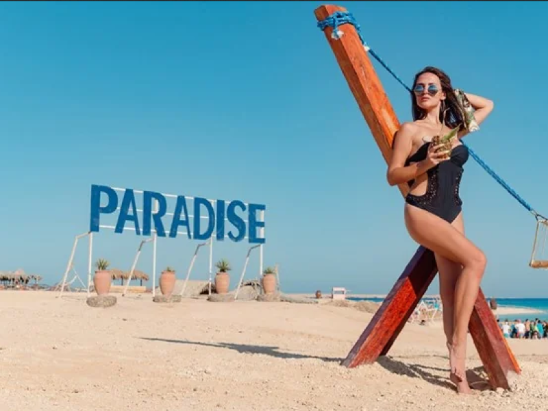 Paradise Island and Sea Trip